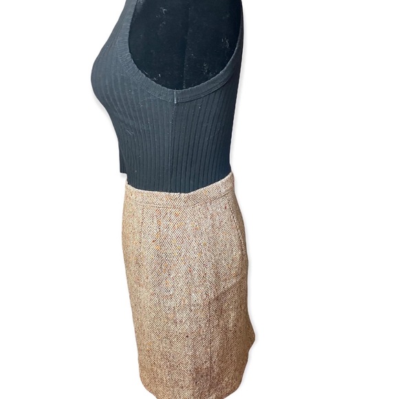 Hand crafted Irish tweed skirt. - Picture 2 of 4